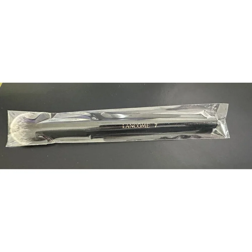 Lancôme Contour & Highlight‎ Makeup Brush # 7 Full Size. NEW & Still Sealed
